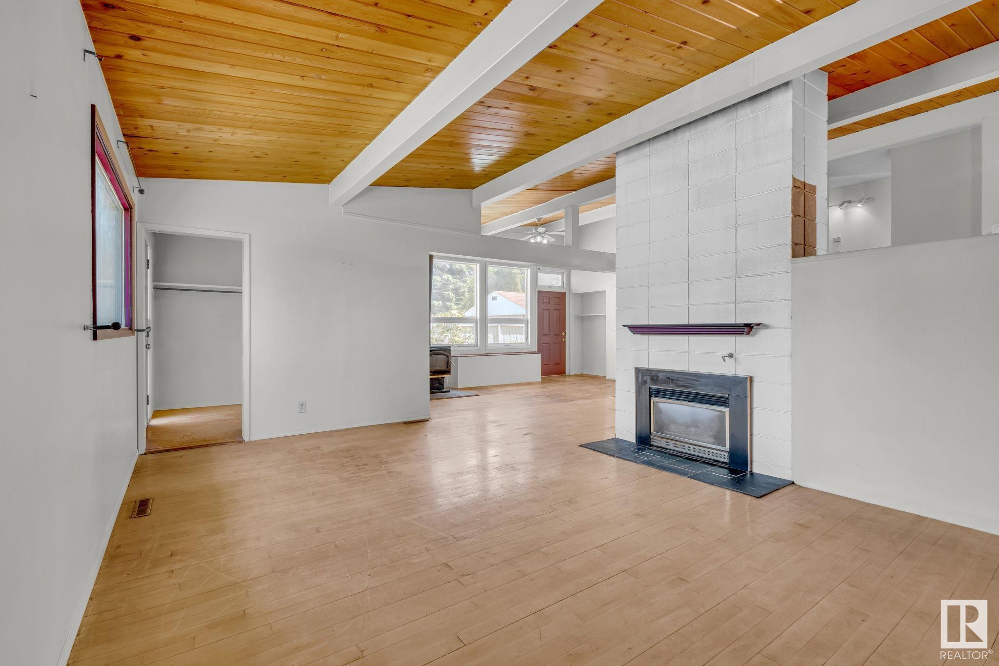 Property Photo:  7219 91 Ave NW  AB T6B 0R7 