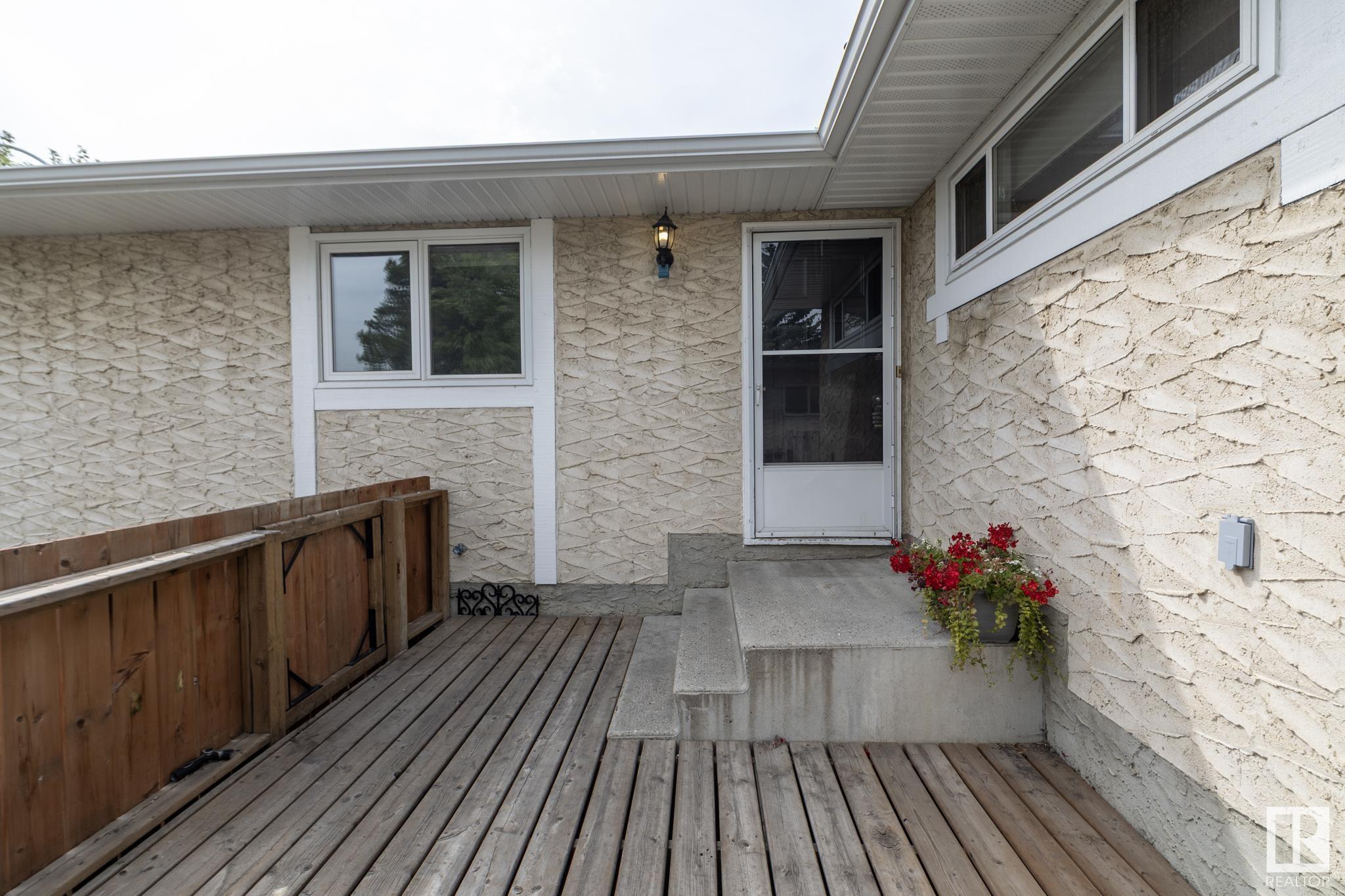 Property Photo:  11944 152B Avenue NW  AB T5X 1G4 