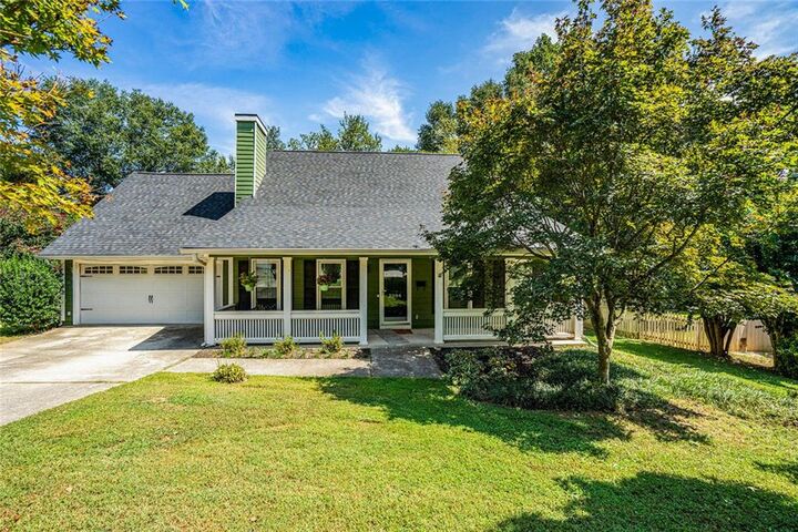 Property Photo:  2204 Toucan Court  GA 30044 