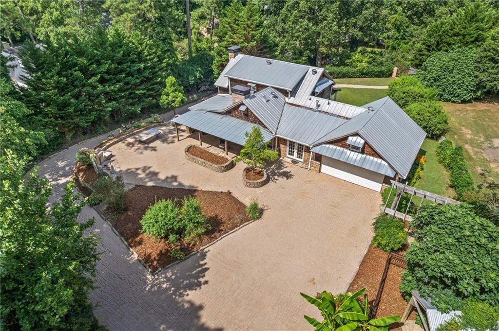 Property Photo:  5041 Waterford Drive SW  GA 30126 