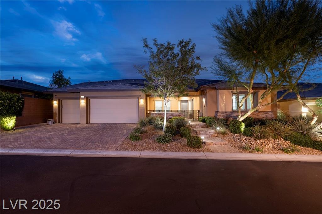 Property Photo: 10524 Bryn Haven Avenue NV 89135