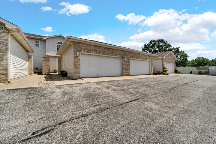Property Photo:  186 Mallard Pointe Drive  IN 46385 