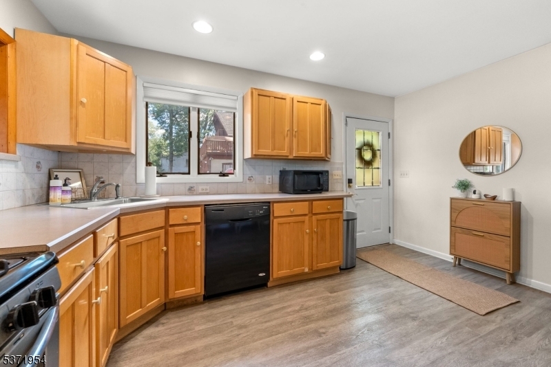 Property Photo: 82 Fox Hill Rd NJ 07834