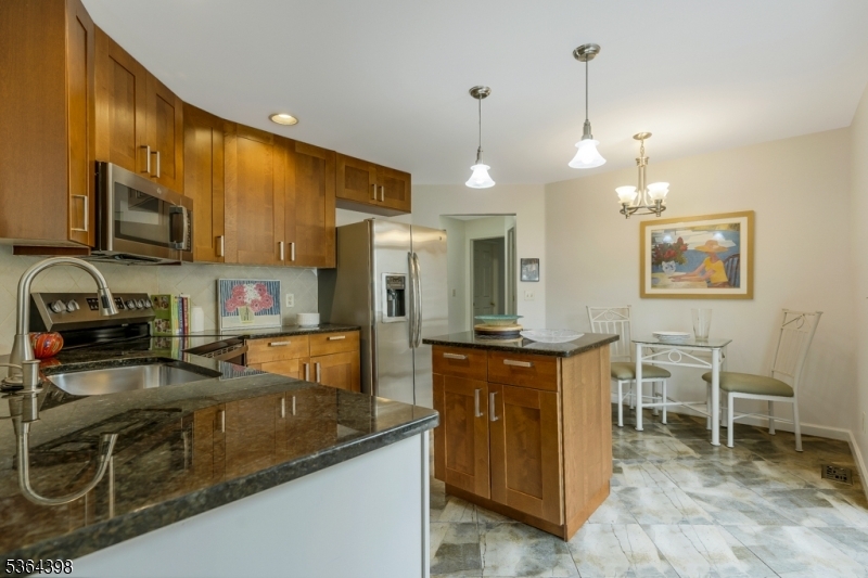 Property Photo:  29 Four Oaks Road  NJ 07921 