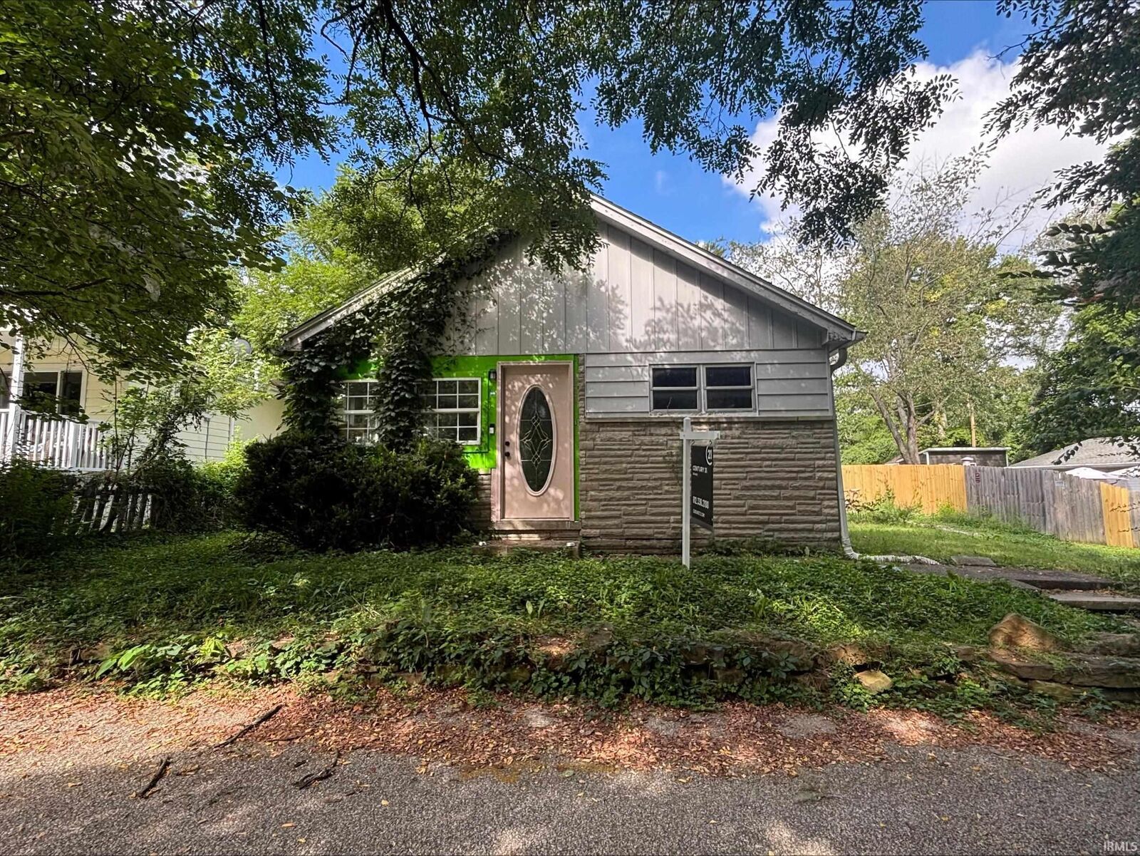Property Photo: 2304 S Ford Avenue IN 47403