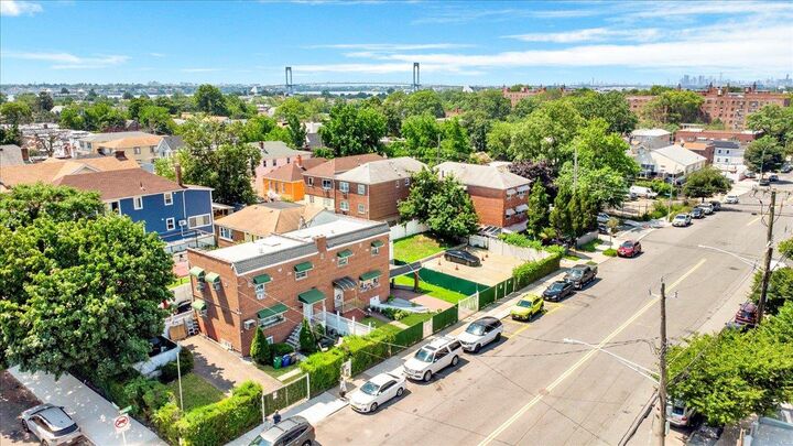 Property Photo: 2866-2850 Dewey Avenue NY 10465