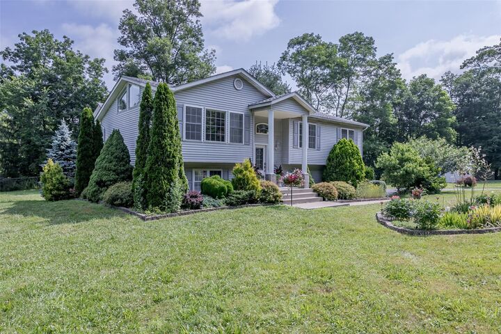 Property Photo:  300 Mountain Lodge Road  NY 10950 