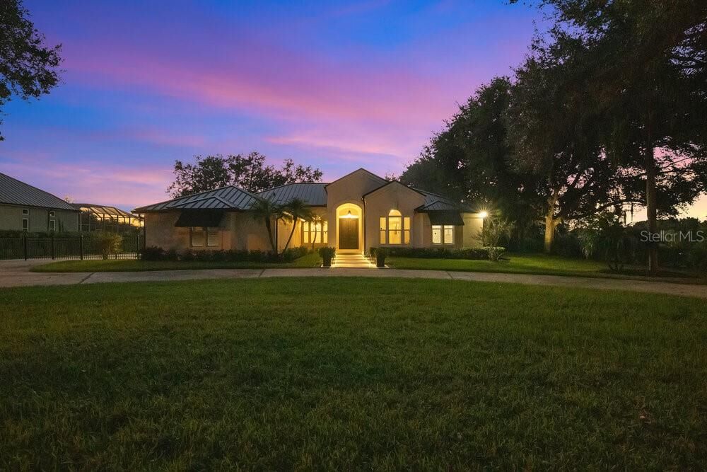 Property Photo:  7135 Horizon Circle  FL 34786