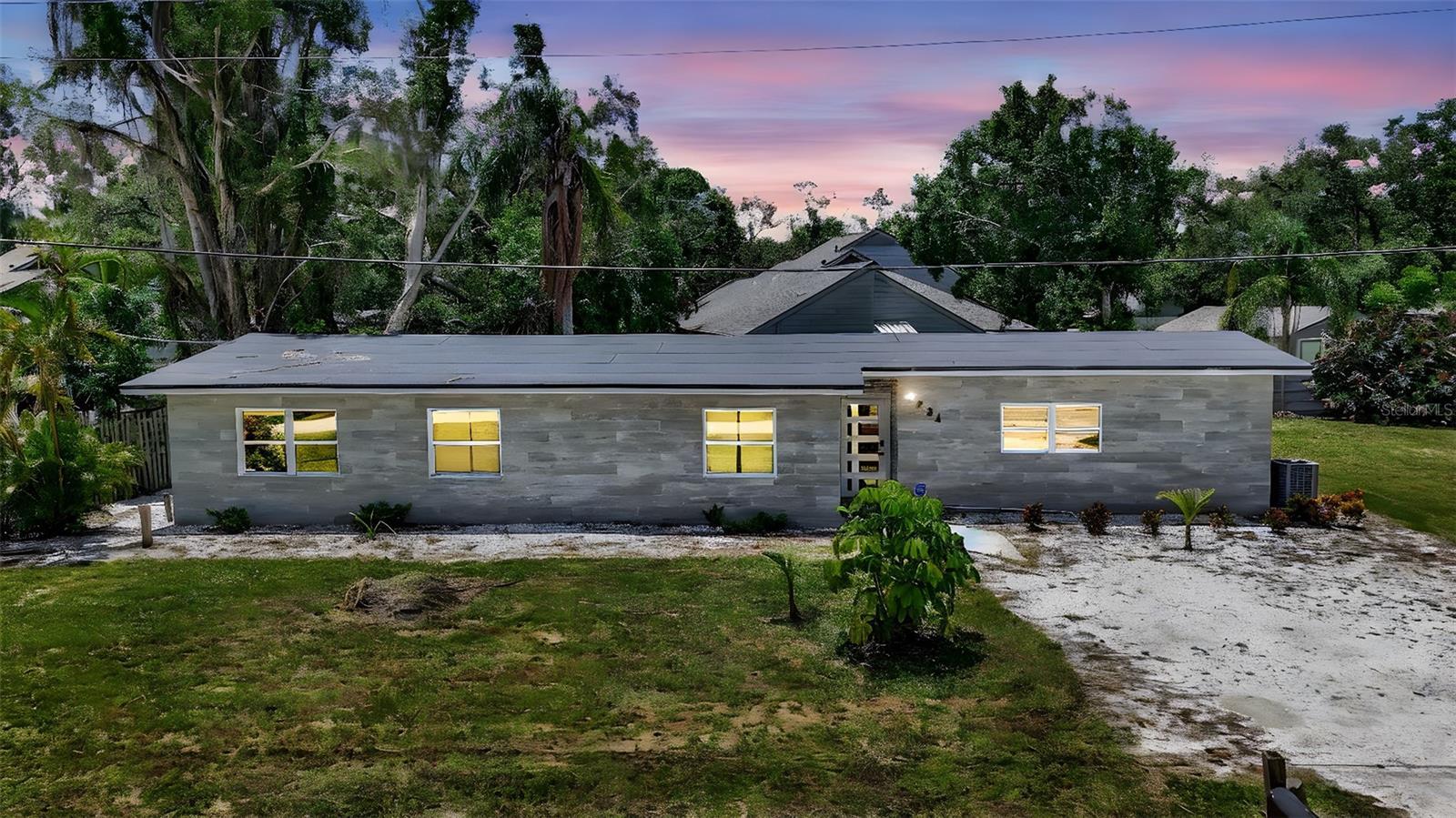 Property Photo: 3234 Restful Lane FL 34231