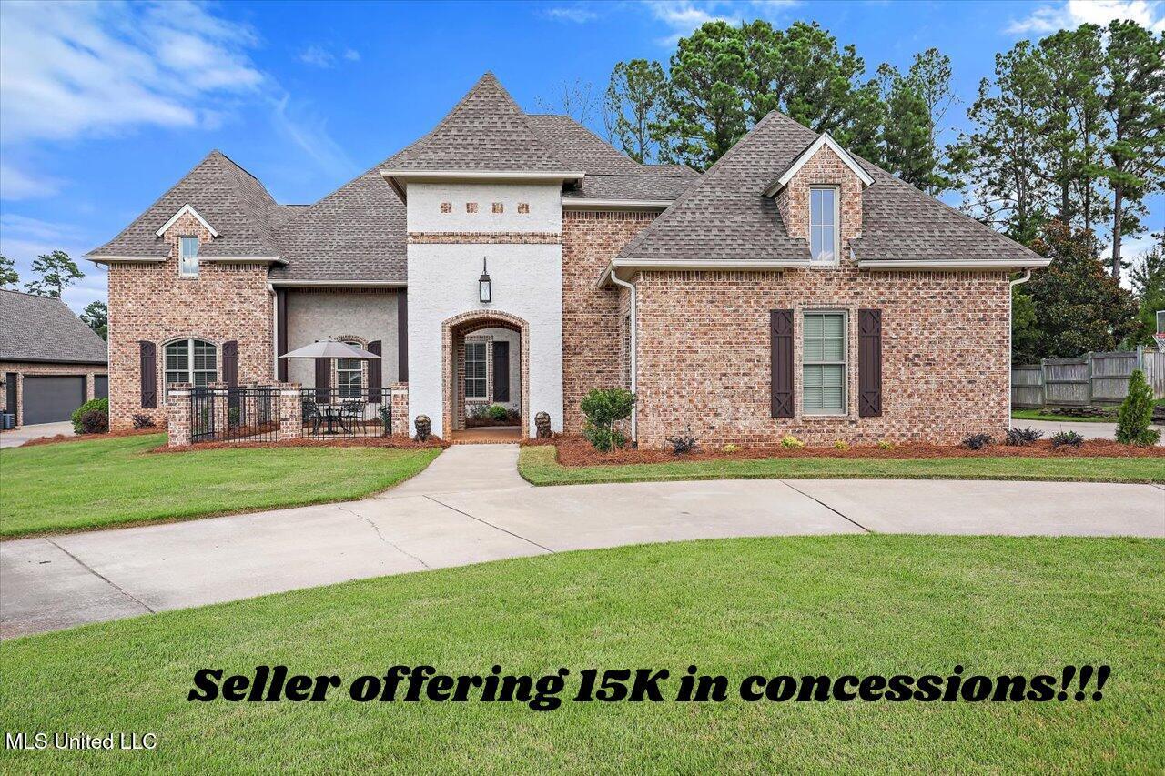 Property Photo: 213 Ironwood Plantation Boulevard MS 39110