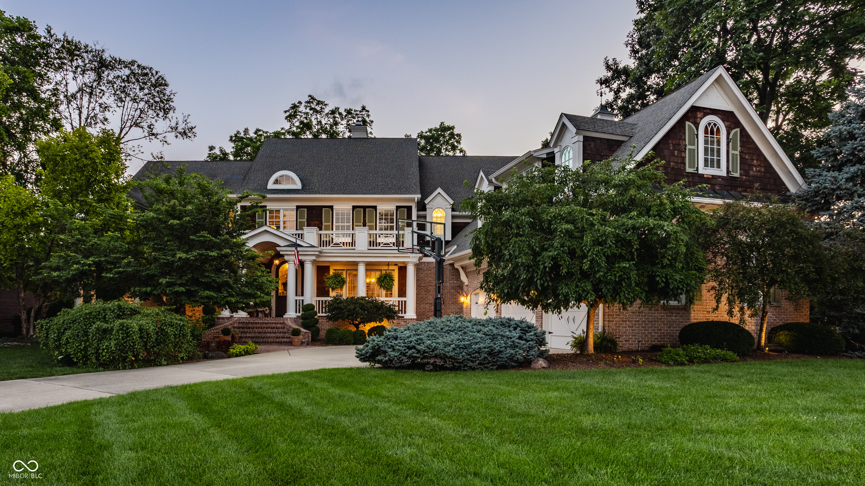 Property Photo: 10410 Charter Oaks IN 46032