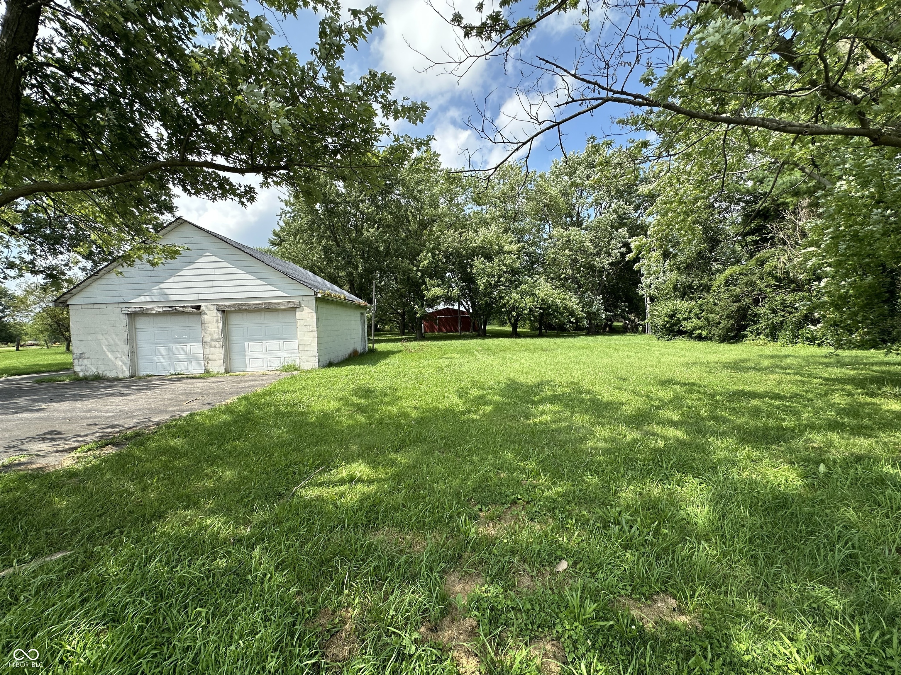 Property Photo:  7706 E 100 County Road S  IN 46123 