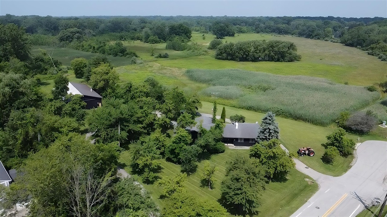 Property Photo:  3345 Beach Road  MI 48060 