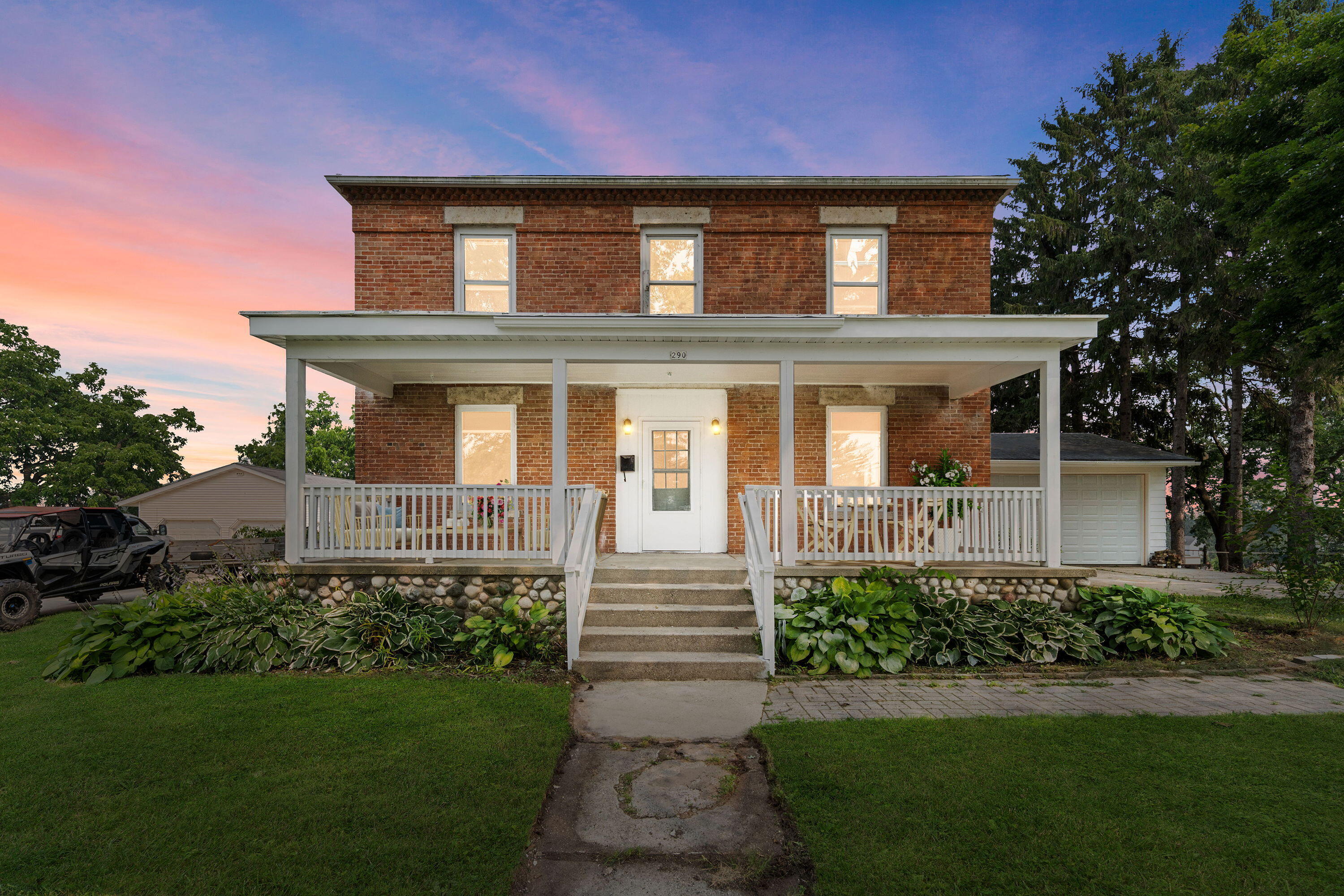 Property Photo: 290 N Main St WI 53039