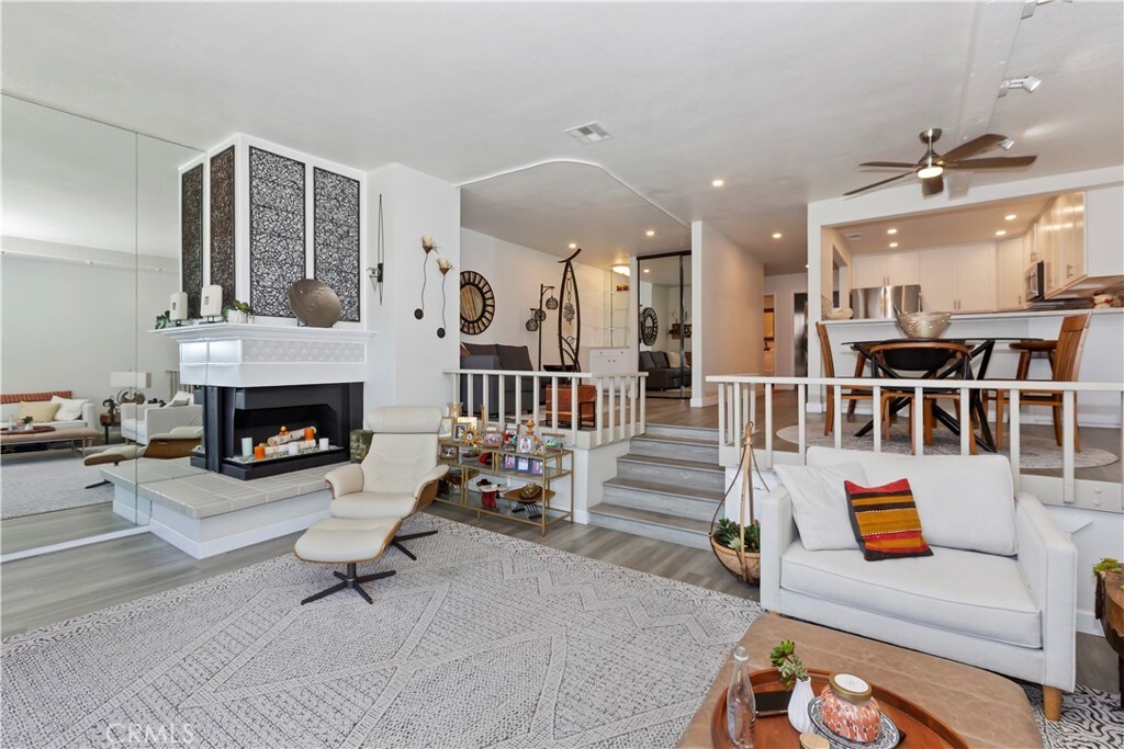 Property Photo:  5226 Marina Pacifica Drive N  CA 90803 