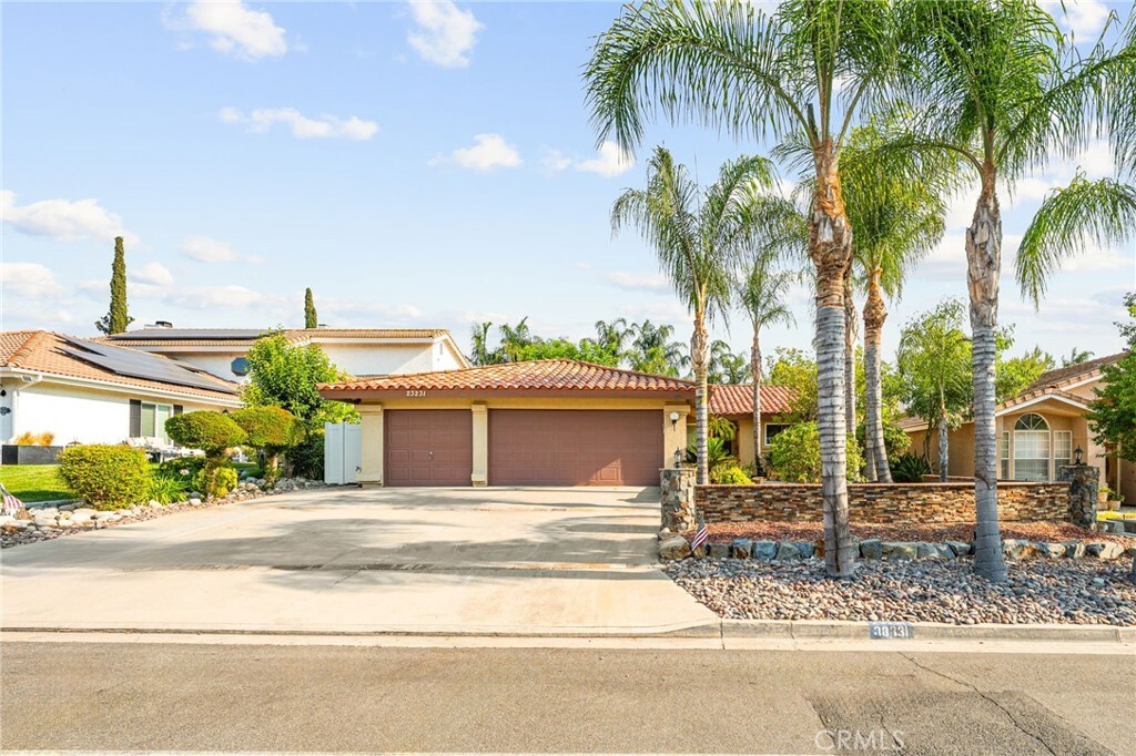 Property Photo:  23231 Canyon Lake Drive N  CA 92587 