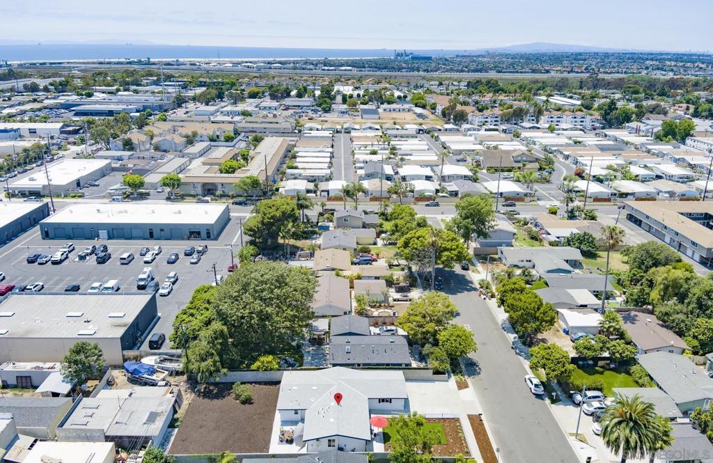 Property Photo:  873 Towne Street  CA 92627 