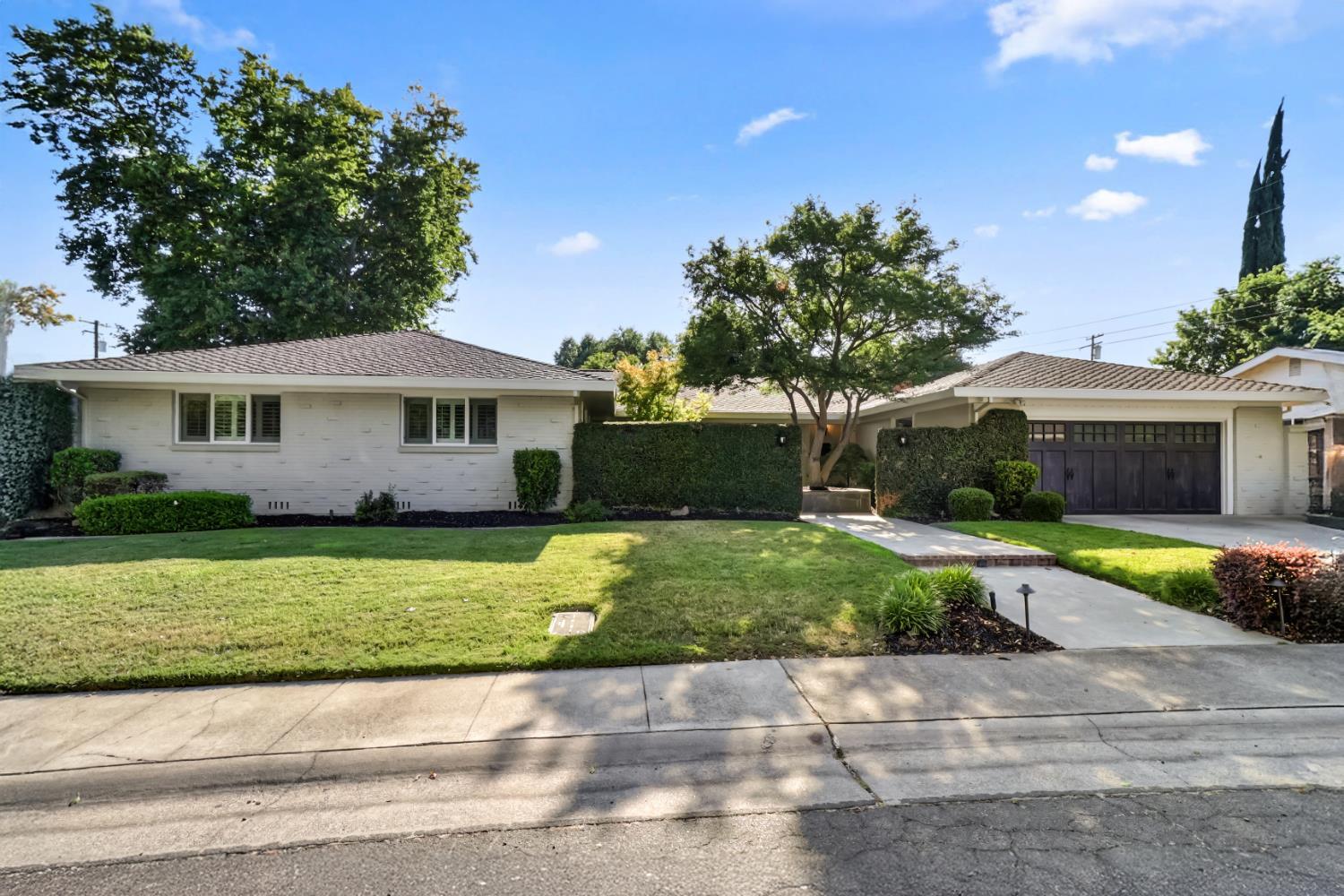 Property Photo: 551 Thornley Way CA 95864