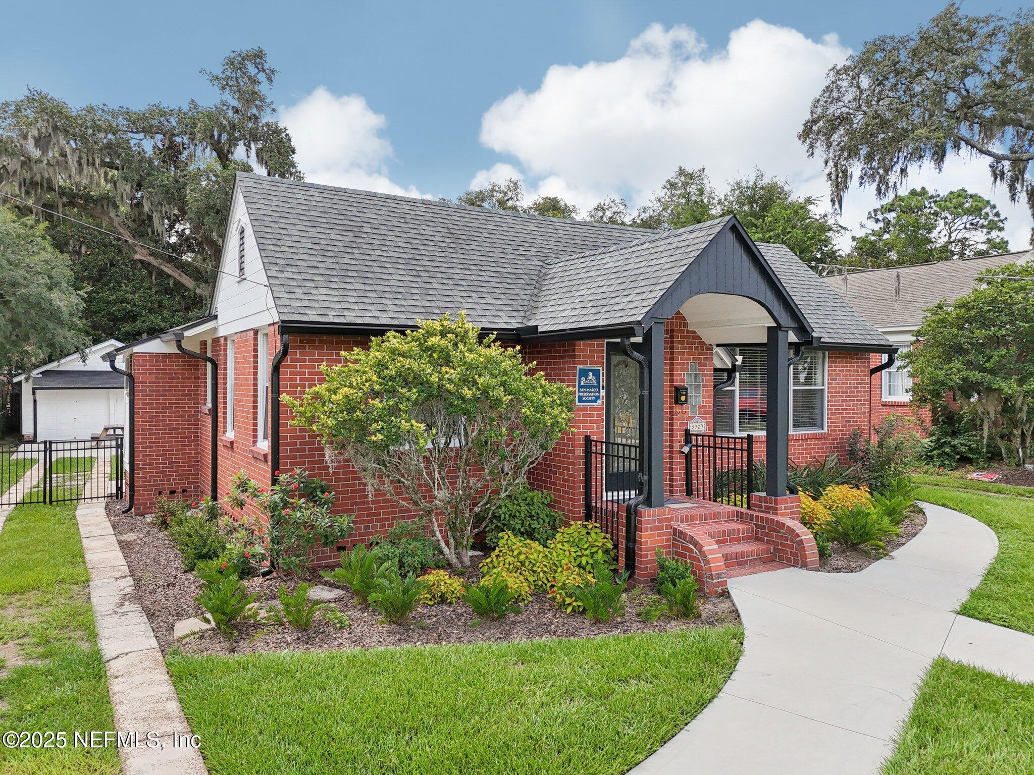 Property Photo:  3929 Gadsden Road  FL 32207 