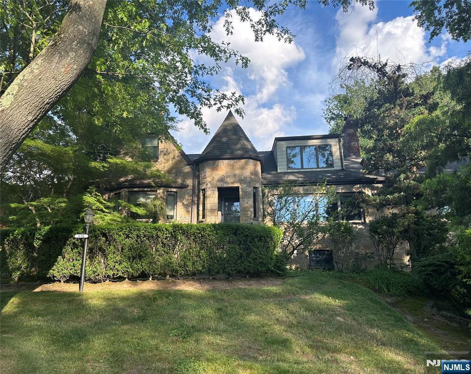 Property Photo:  656 N Forest Drive  NJ 07666 
