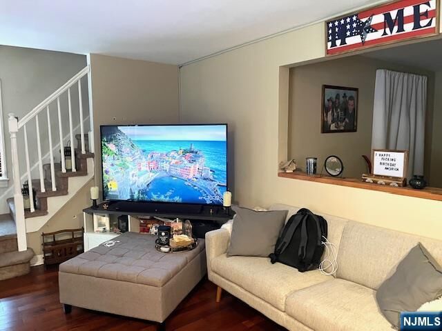 Property Photo:  162 Union Place  NJ 07660 