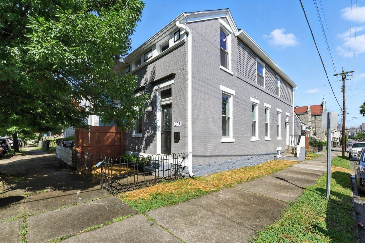 Property Photo:  301 Lindsey Street  KY 41071 