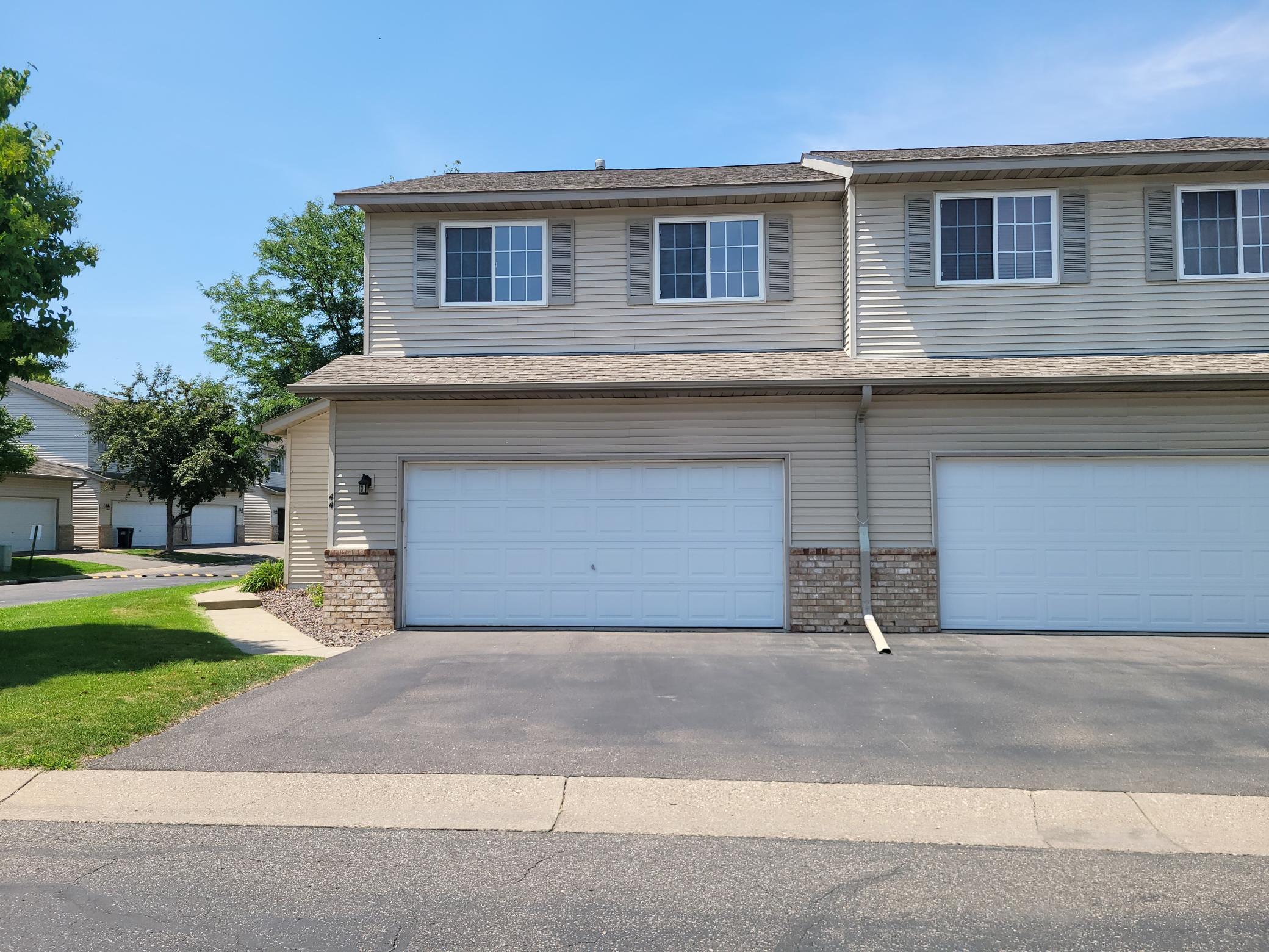 Property Photo:  44 Willow Way  MN 55024 