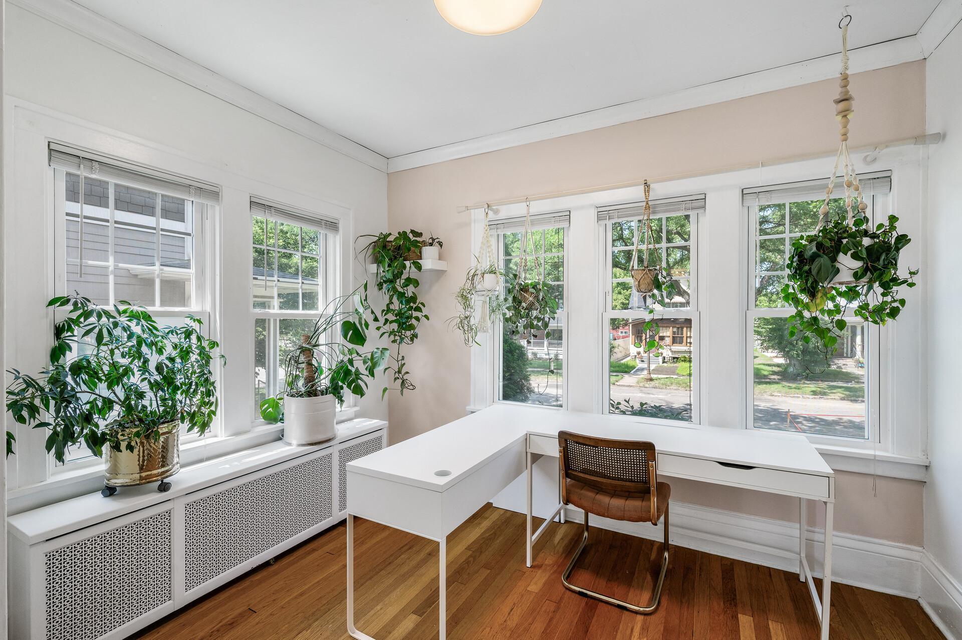 Property Photo: 998 Dayton Avenue 2 MN 55104