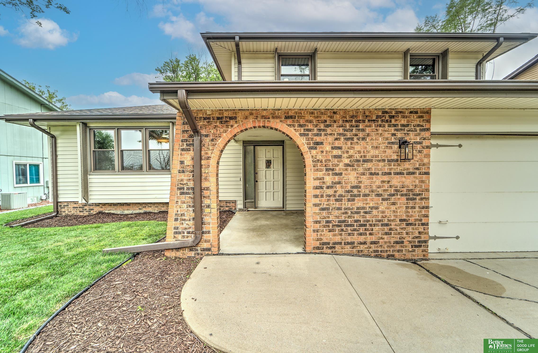 Property Photo: 3403 Leawood Drive NE 68123