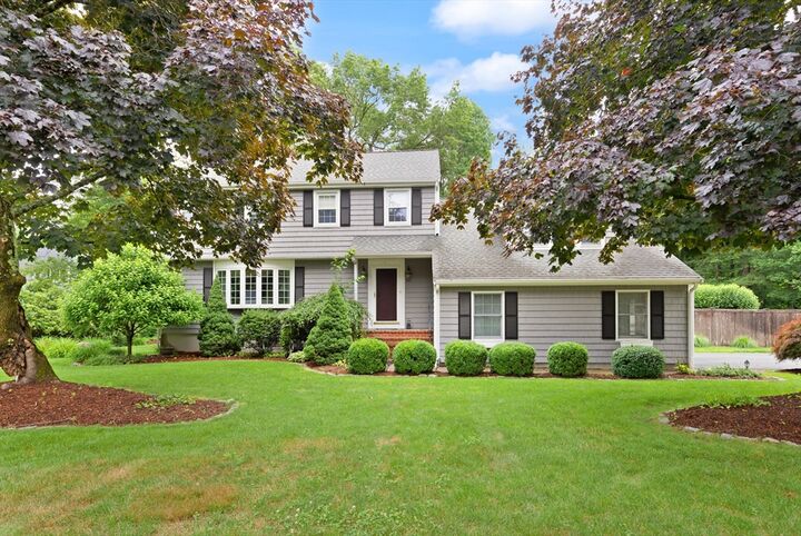 Property Photo:  32 Heritage Dr  MA 02356 