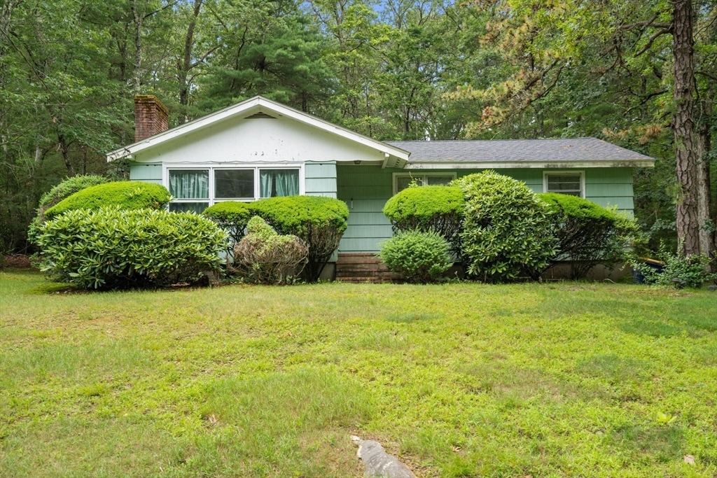 Property Photo: 87 Lakeview St MA 02067