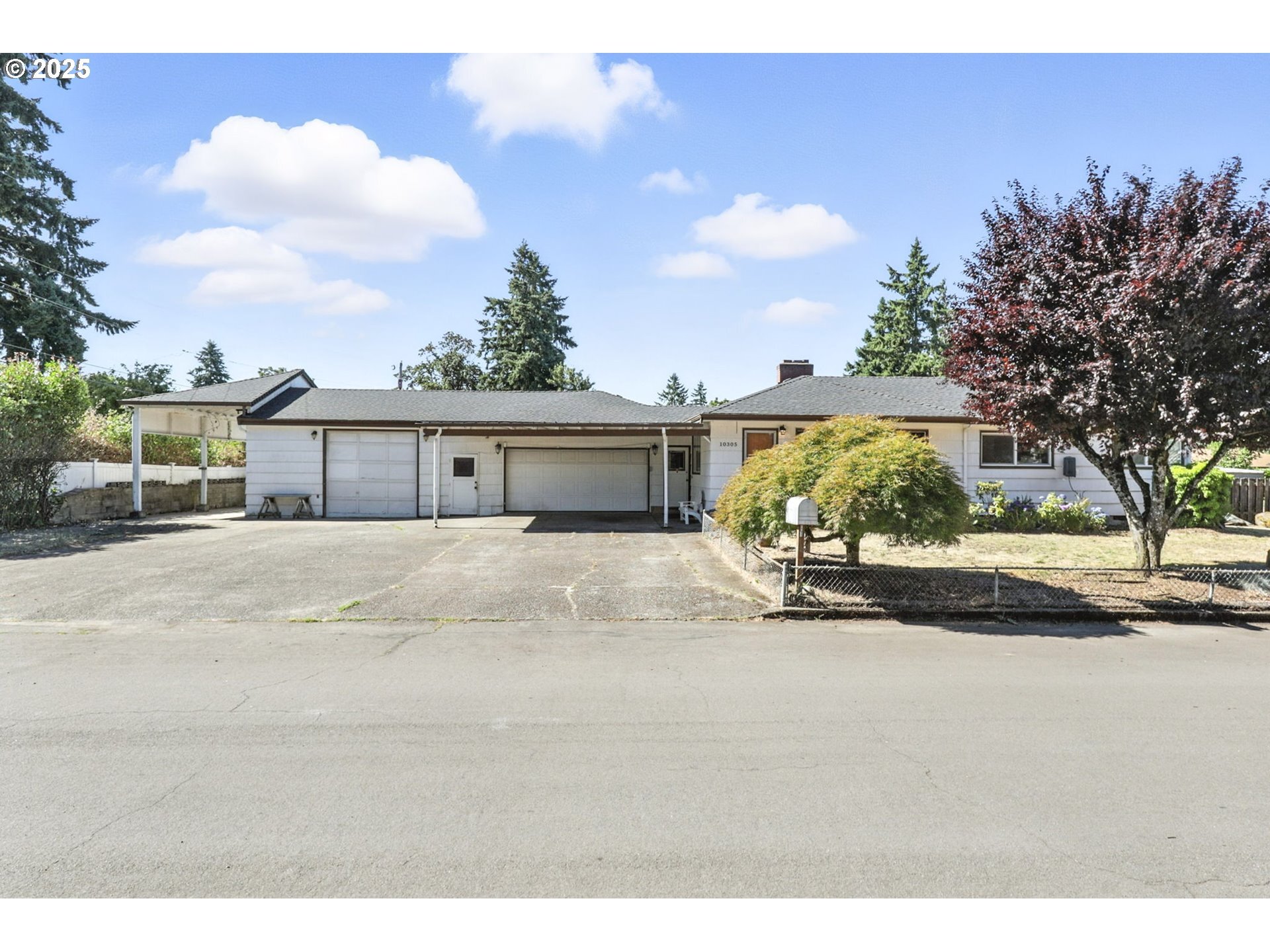 Property Photo:  10305 St Helens Ave  WA 98664 