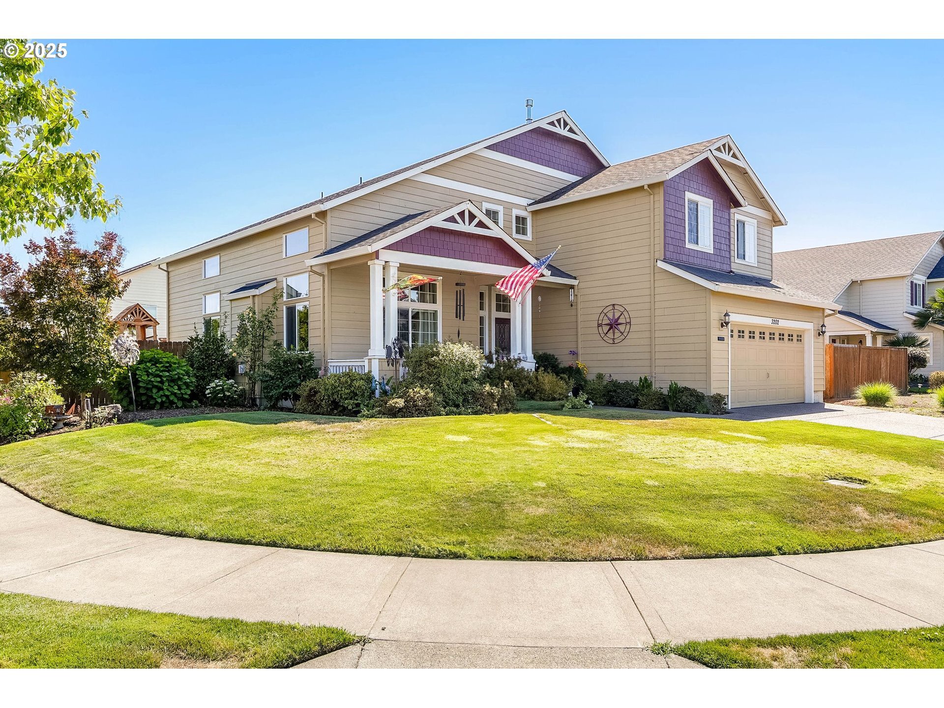 Property Photo:  3202 Oxford St  OR 97071 
