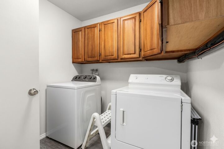 Property Photo: 30017 42nd Pl S WA 98001