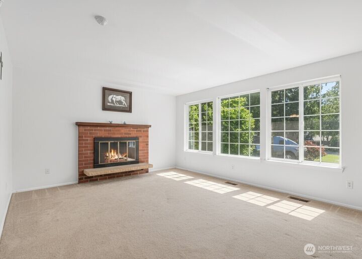 Property Photo: 30017 42nd Pl S WA 98001