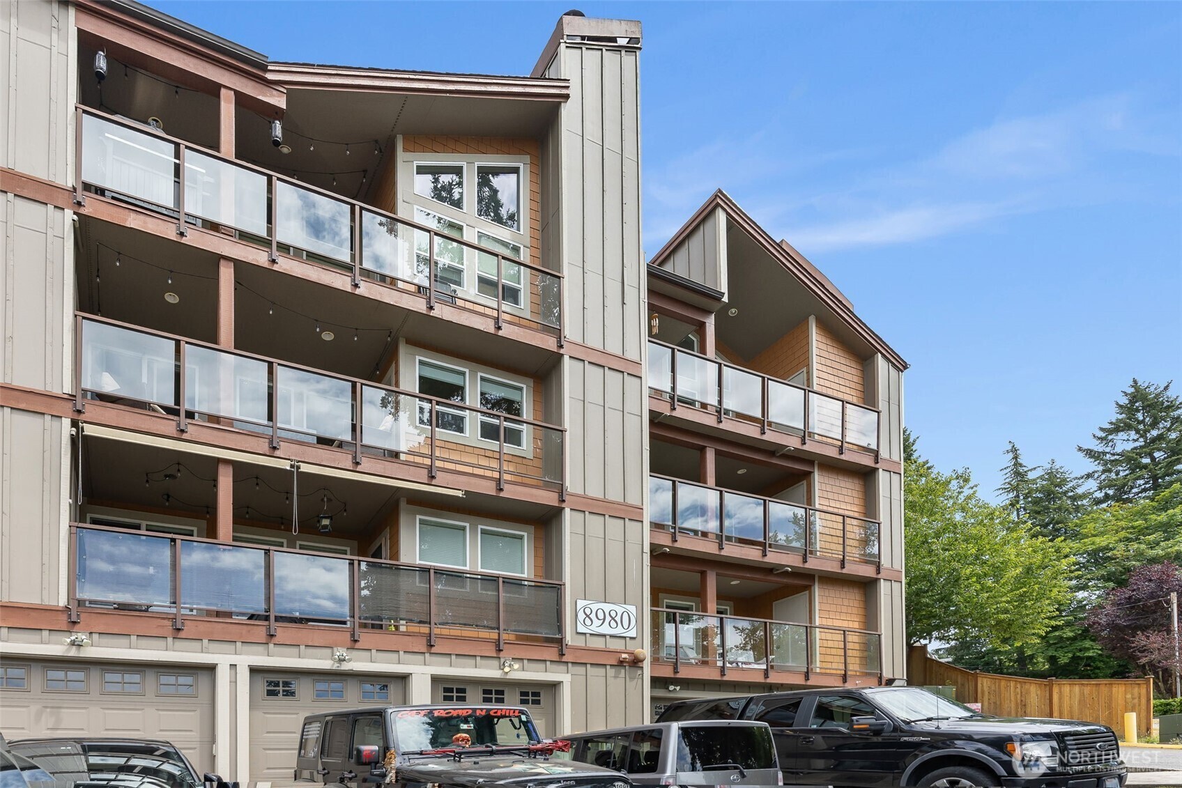 Property Photo:  8980  Redmond Woodinville Road NE 101  WA 98052 