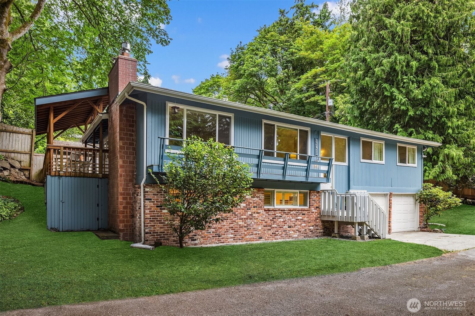 Property Photo: 17611 6th Avenue NW WA 98177