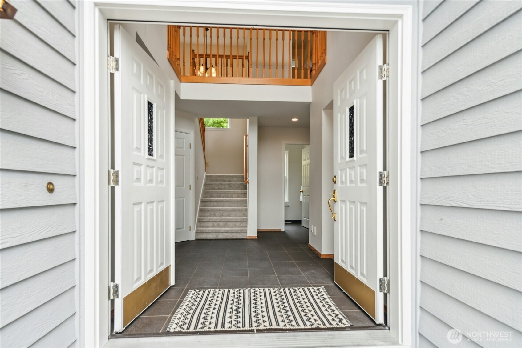 Property Photo: 15428 SE 67th Place WA 98006