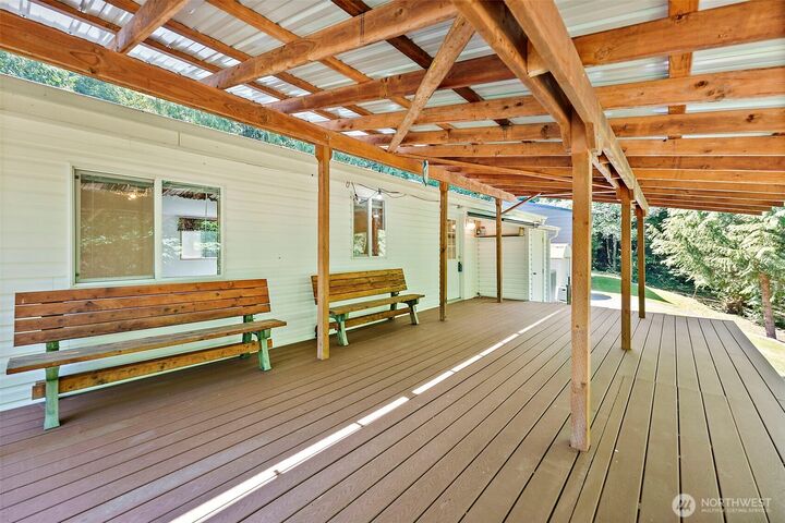 Property Photo: 6677 SE Sedgwick Road WA 98366
