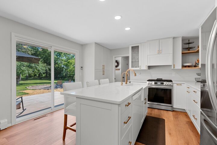 Property Photo: 1904 Indian Point Road WI 54901-1372