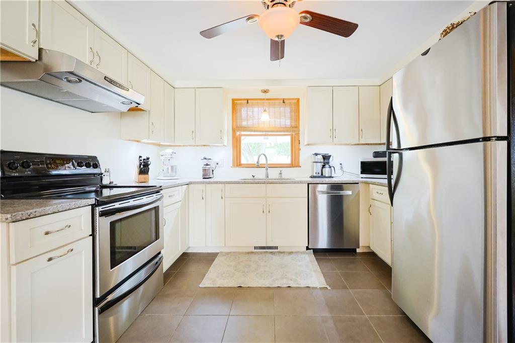 Property Photo:  15 Terrace Drive  RI 02809 