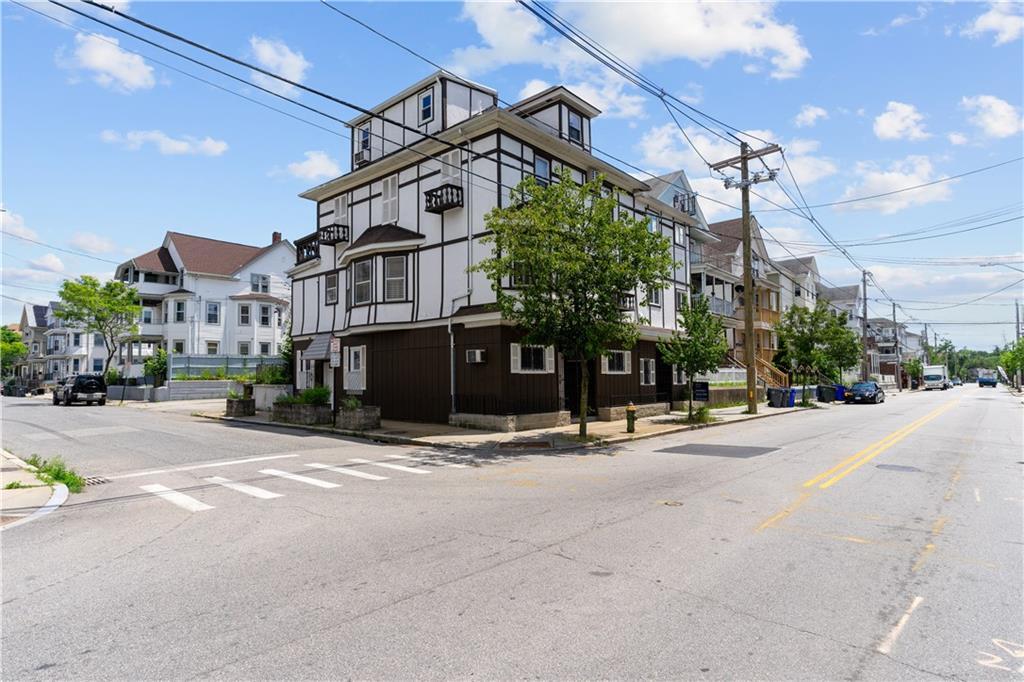 129 Academy Avenue  Providence RI 02908 photo