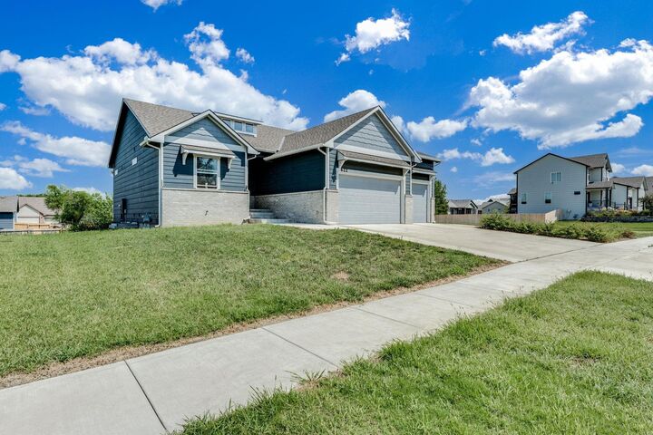 Property Photo: 622 S Clear Creek KS 67230