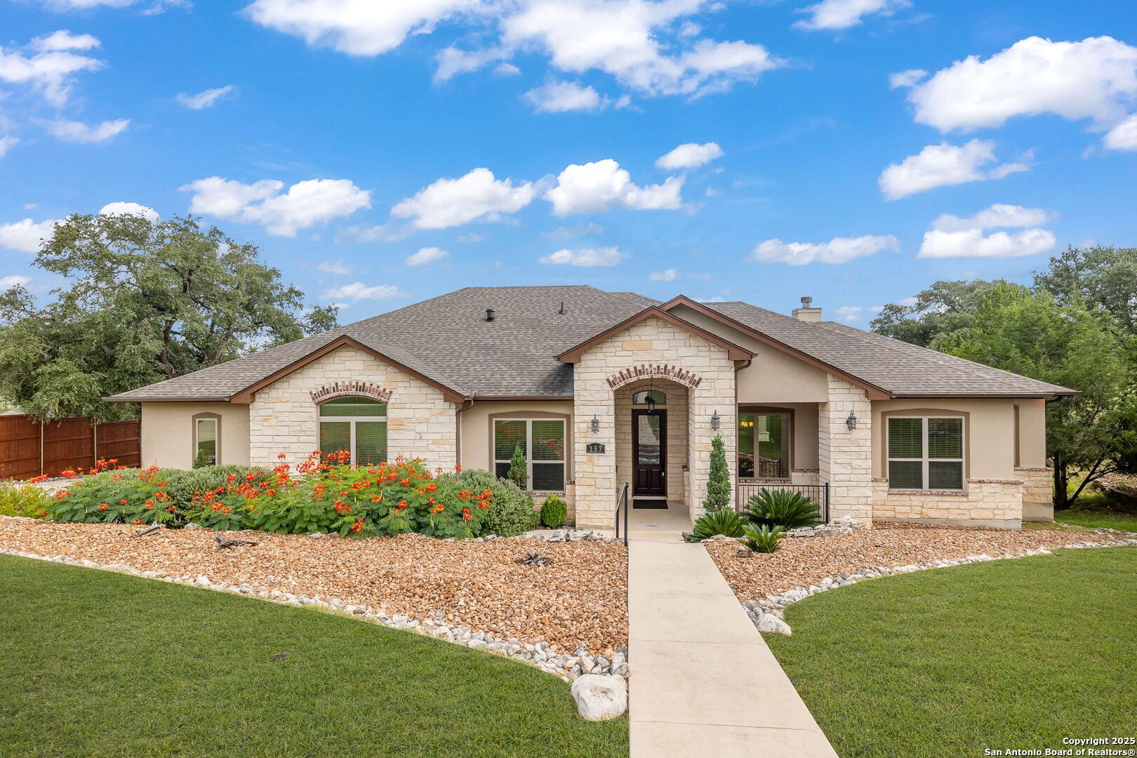 157 Paradise Hls  New Braunfels TX 78132 photo