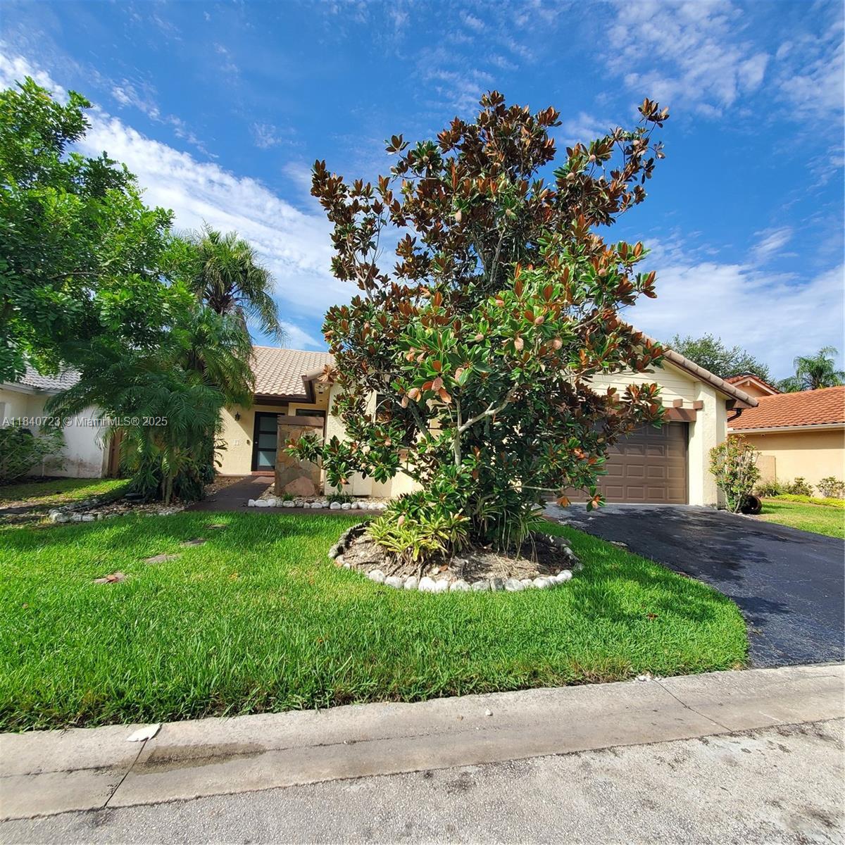 Property Photo:  2159 Baton Rouge  FL 33326 