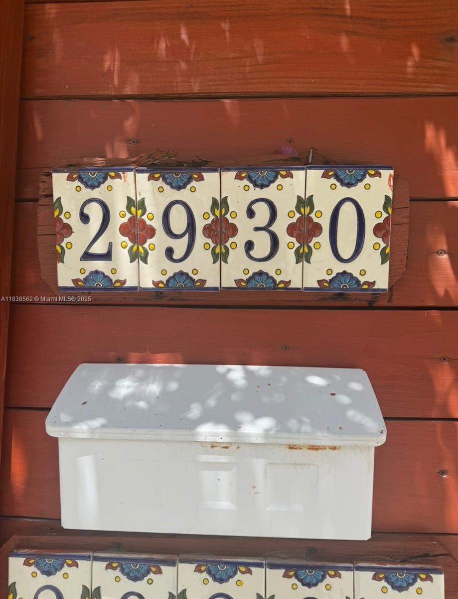 Property Photo: 2928 Louise St 30 FL 33133