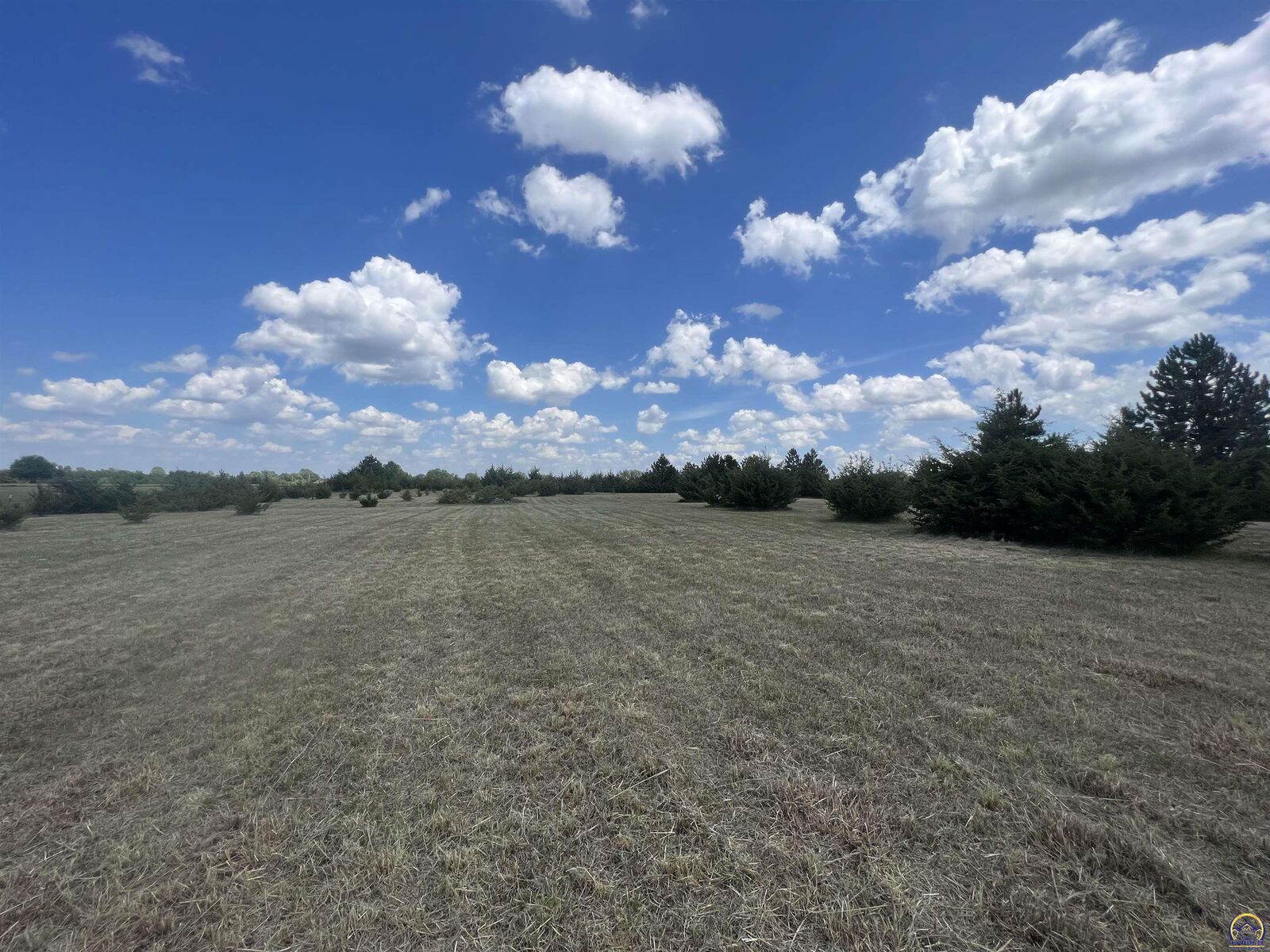 Property Photo: SW West Union Rd KS 66615
