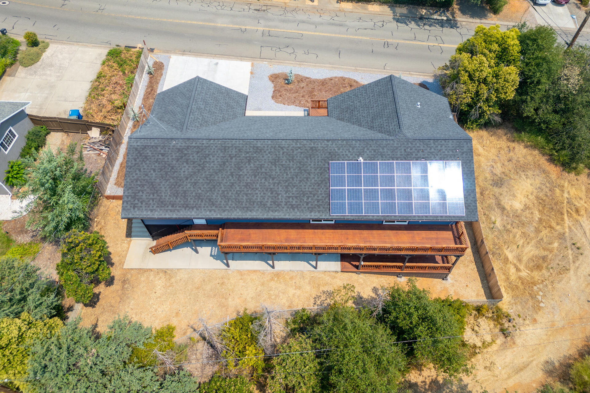 Property Photo:  1140 Redbud Drive  CA 96001 