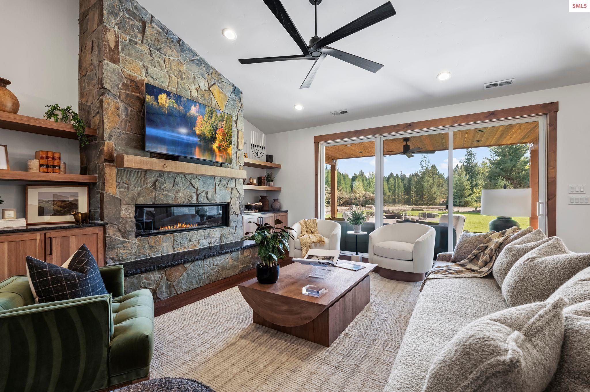 200 Osprey Ln  Sandpoint ID 83864 photo