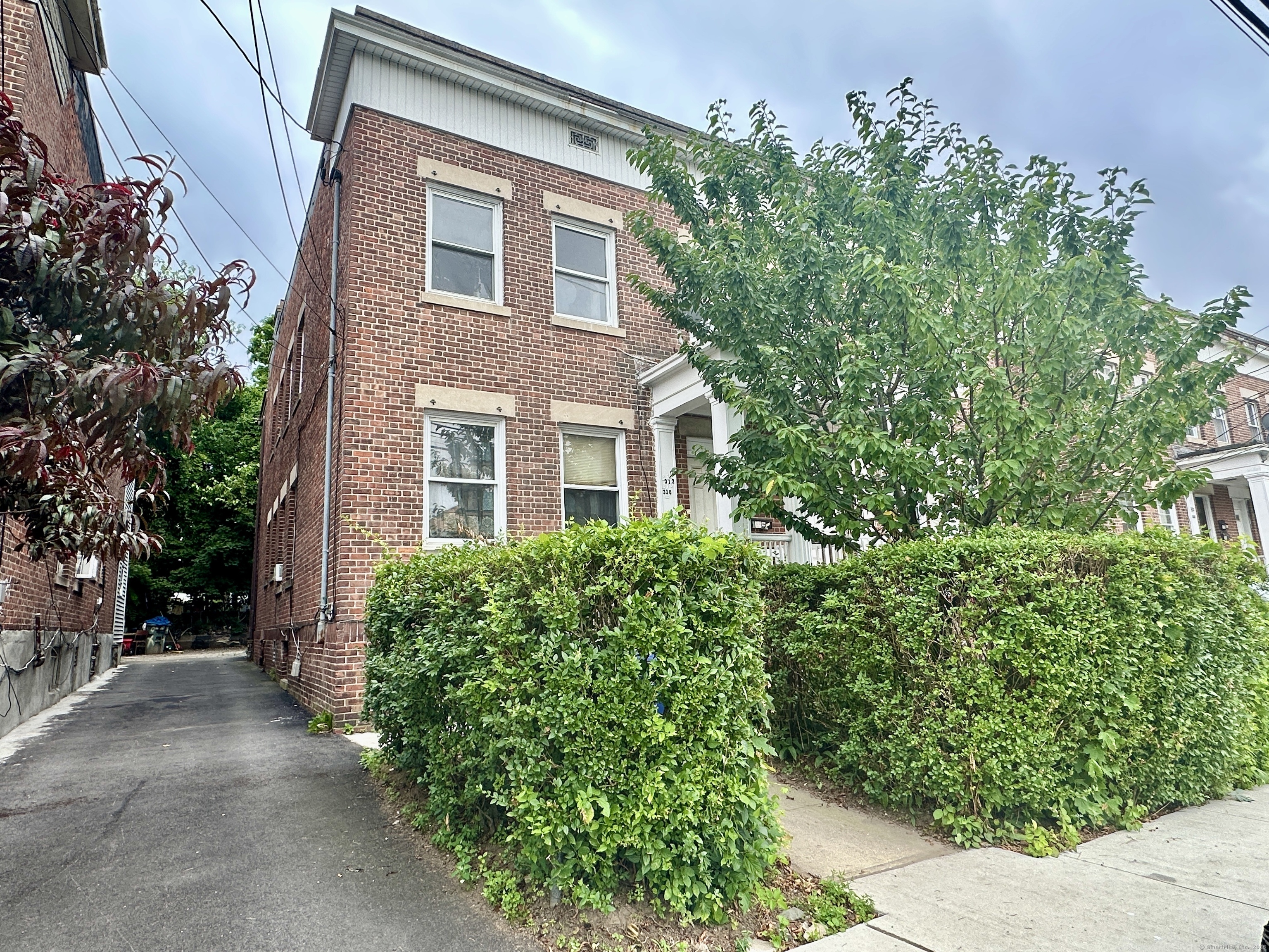 Property Photo: 310 Bond Street CT 06610